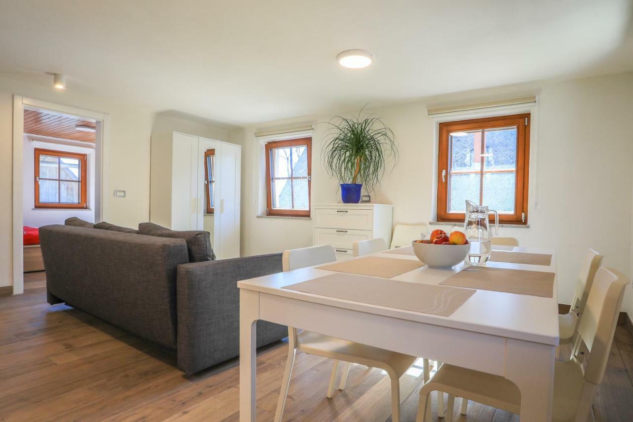 Apartmaji Tina *